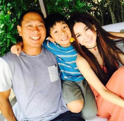 温碧霞与老公,与老公共度美好时光